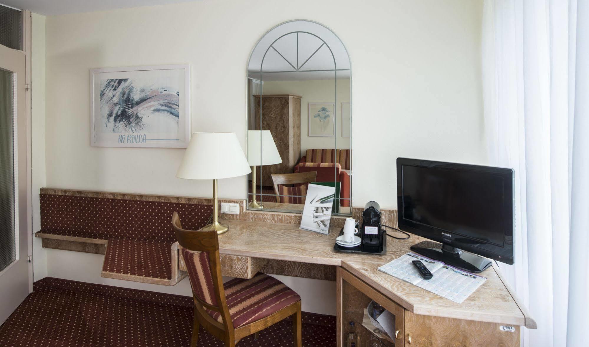 Dekra Congresshotel Wart Altensteig Exteriér fotografie